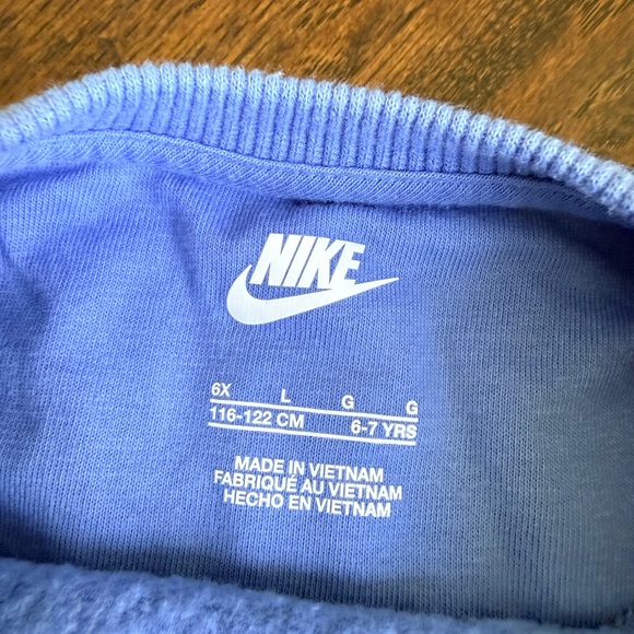 Nike Blue Animal Print Sweatshirt and Pants Set 6x - Picture 2 of 4